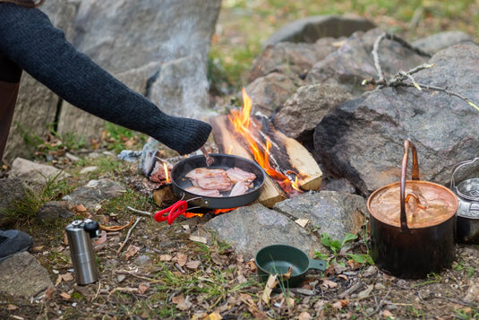 Cooking-Hacks-For-Campers-Using-a-Firewood-Stove AdvenCrew